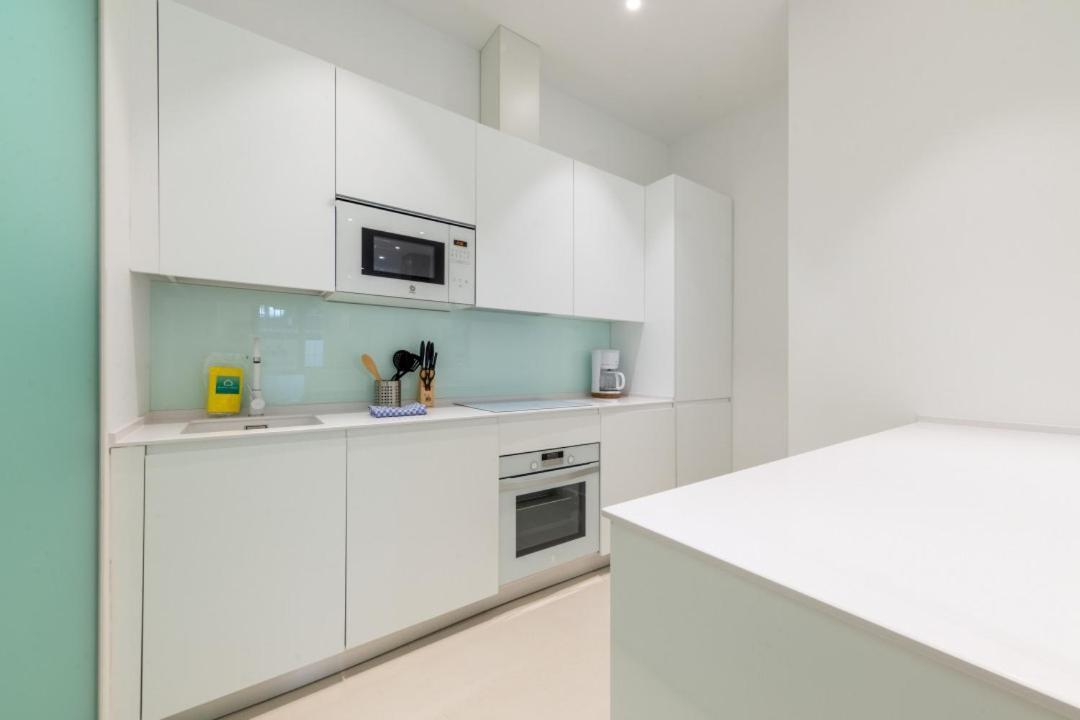 Apartamento 2 Bedrooms 2 Bathrooms Furnished - Delicias - Modern- Mintystay *