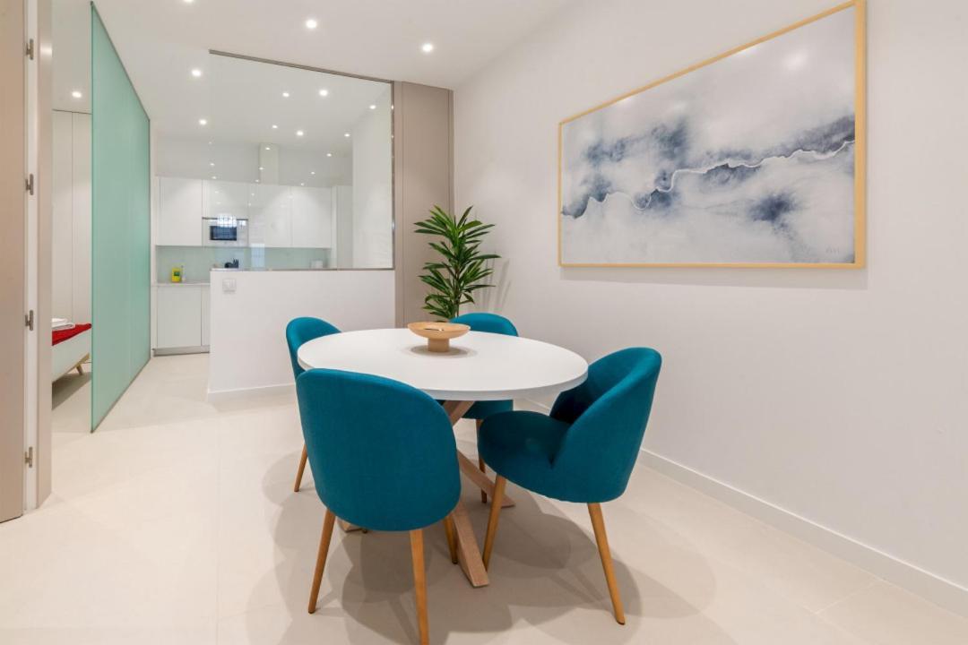 2 Bedrooms 2 Bathrooms Furnished - Delicias - Modern- Mintystay Apartamento Madrid